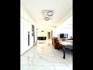 Mid Levels East - Sakura Court 04