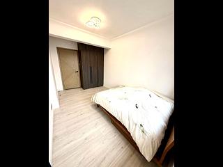 Mid Levels East - Sakura Court 06