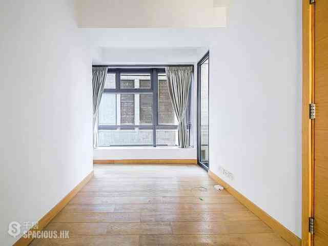Sai Ying Pun - High Park 99 01