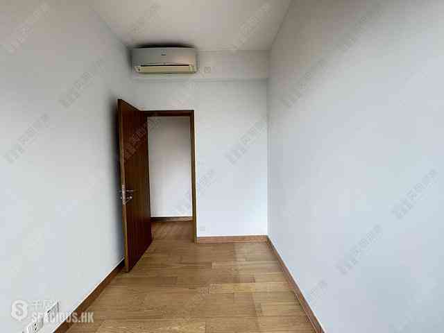Wan Chai - One Wanchai 03