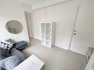 Sai Ying Pun - Fook Moon Building 02