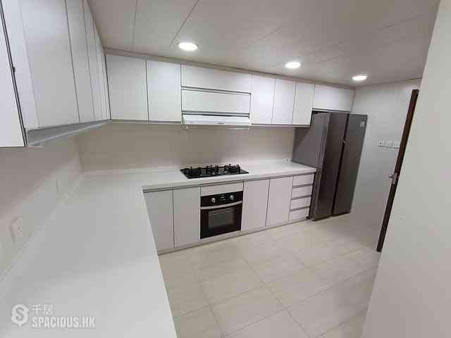 Tai Tam - Hong Kong Parkview Parkview Heights Block 13 08