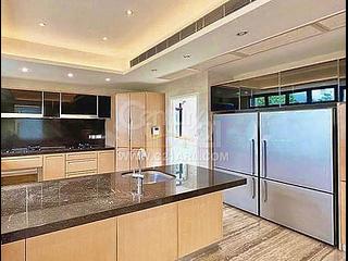 The Peak - 21, Coombe Road 11
