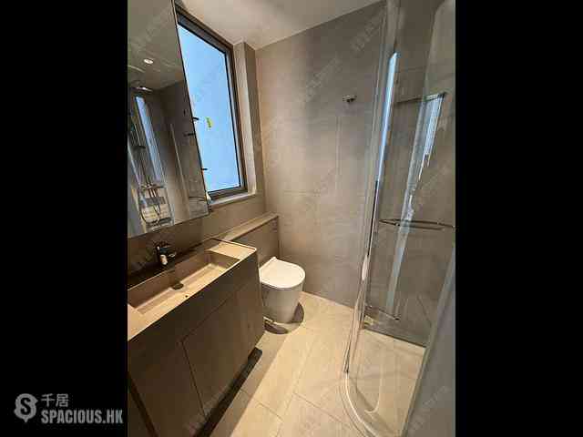 Quarry Bay - Finnie 03