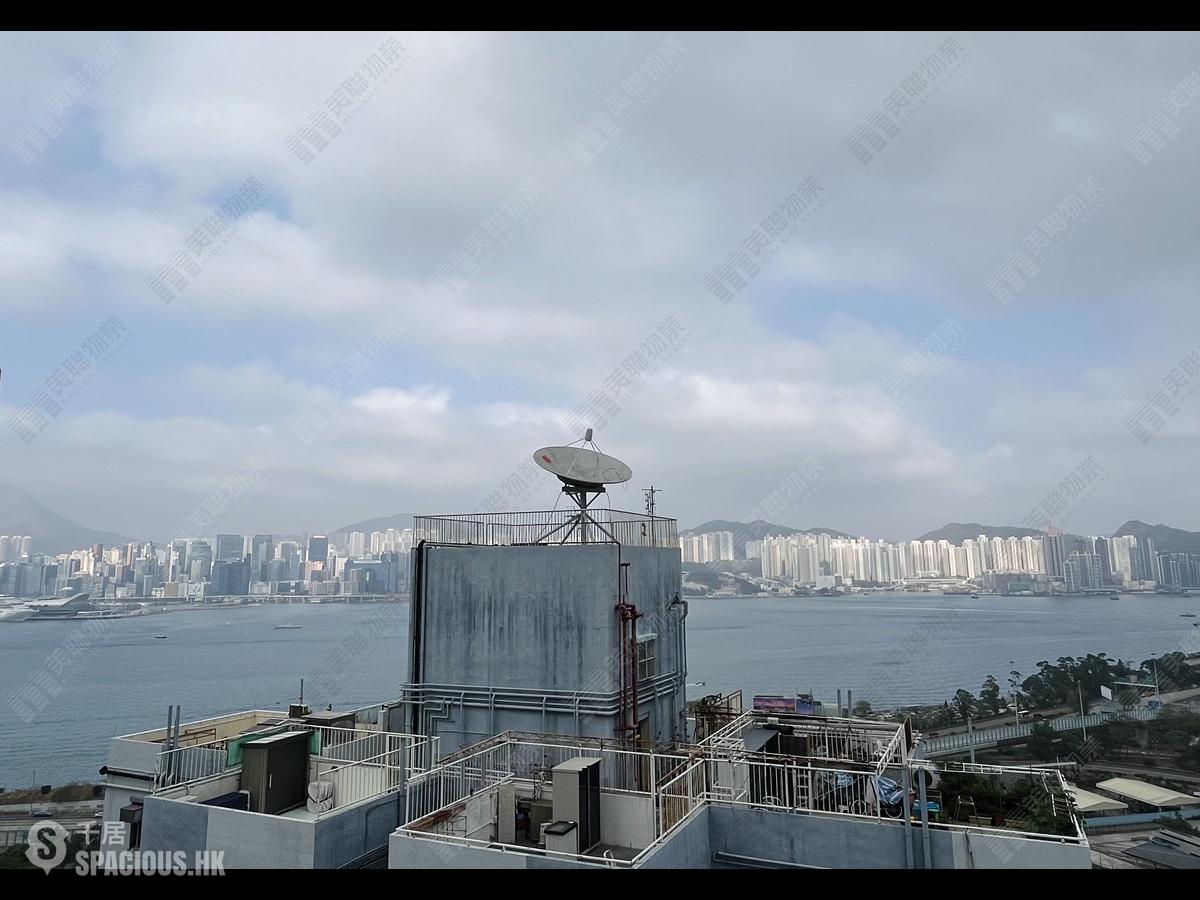 Quarry Bay - Finnie 01