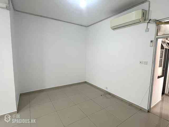 Quarry Bay - Ritz Garden Apartments 04
