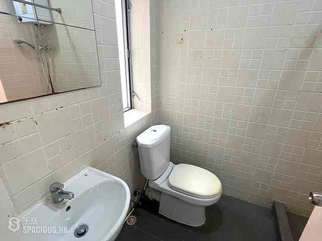 Quarry Bay - Ritz Garden Apartments 09