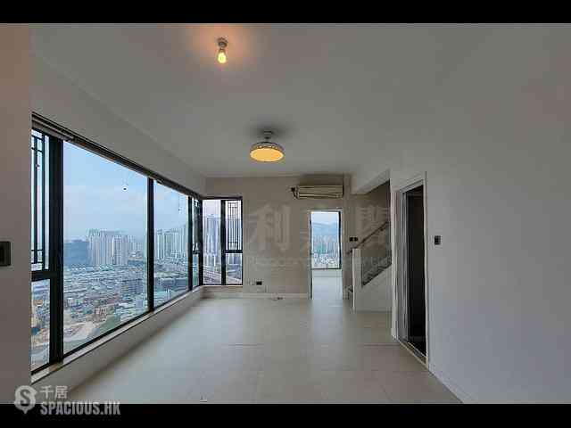 Tai Kok Tsui - Island Harbourview Block 1 01