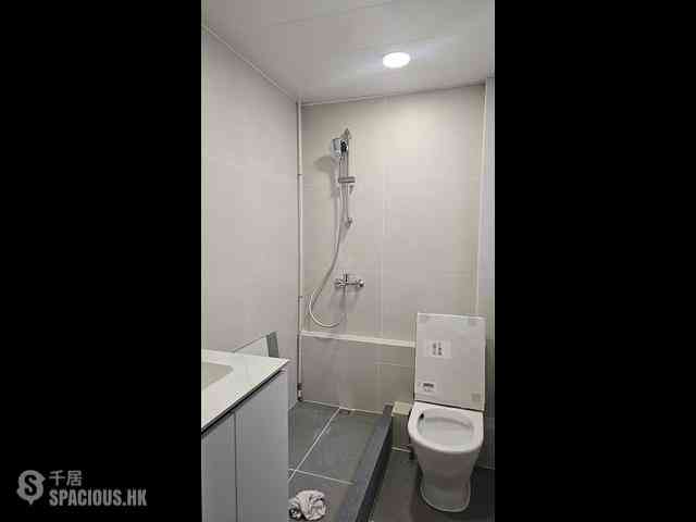 Kennedy Town - Tung Hing Mansion 01
