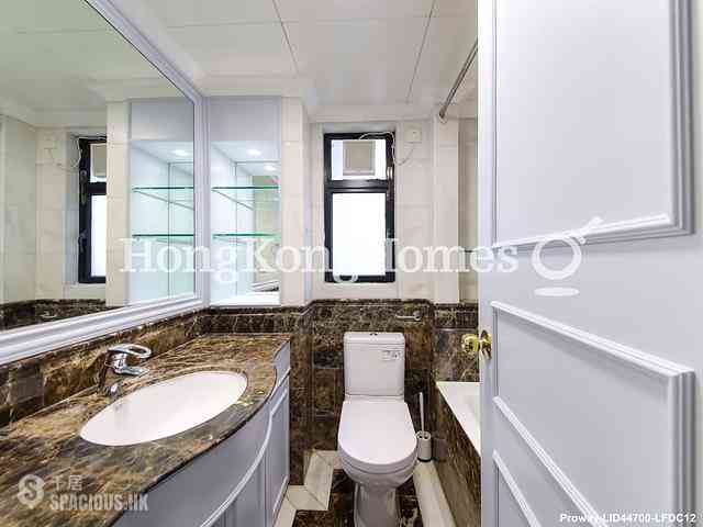 Ap Lei Chau - South Horizons Phase 4 The Oasis Berkeley Court (Block 33) 07