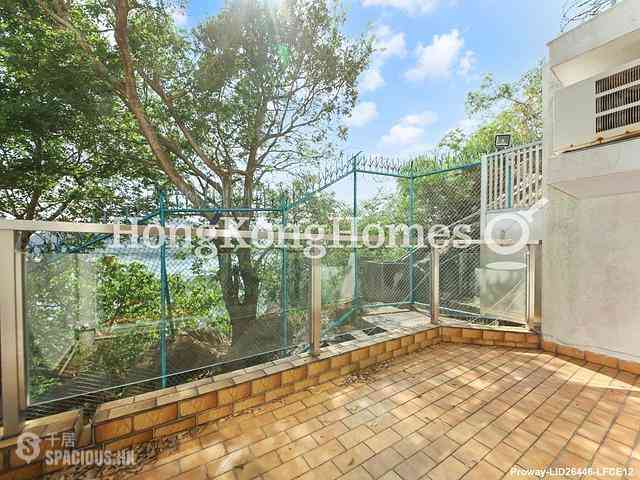 Chung Hom Kok - 30, Cape Road 02