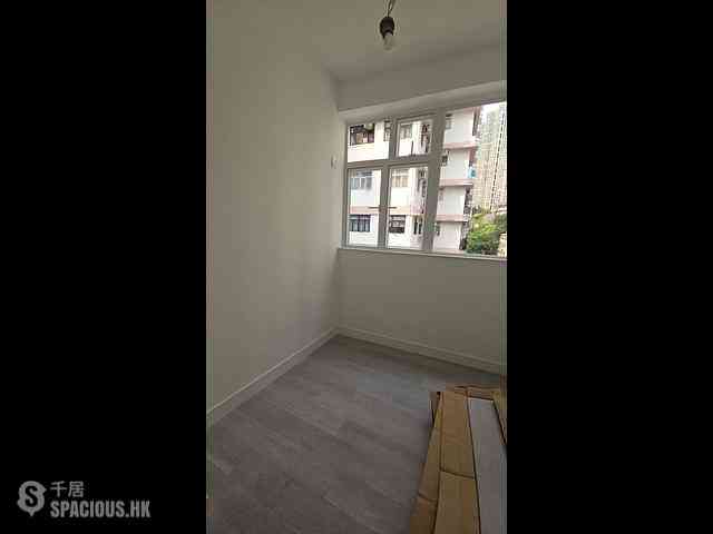 Kennedy Town - Tung Hing Mansion 11