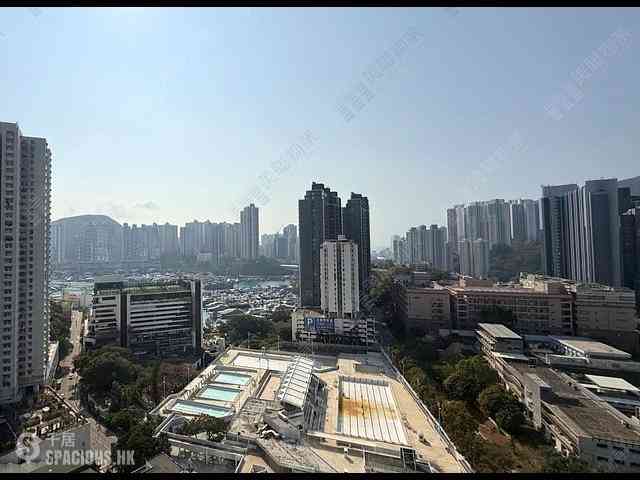 Wong Chuk Hang - The Southside Phase 2 La Marina Tower 1B 01