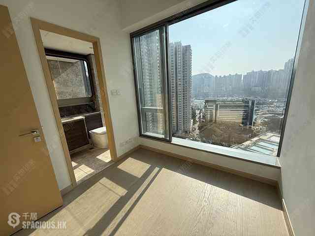 Wong Chuk Hang - The Southside Phase 2 La Marina Tower 1B 03