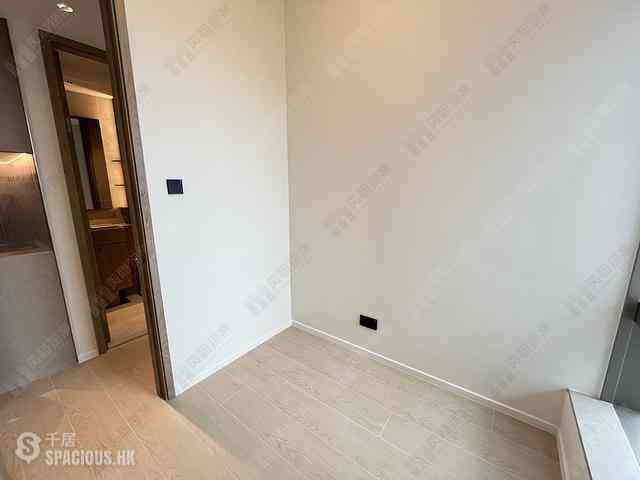 Quarry Bay - Finnie 02