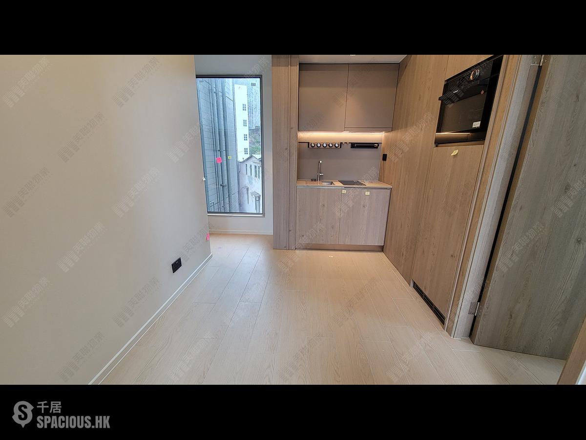 Quarry Bay - Finnie 01