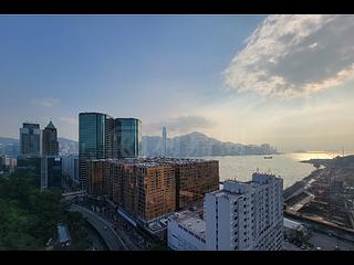 Tsim Sha Tsui - The Victoria Towers Tower 1 03