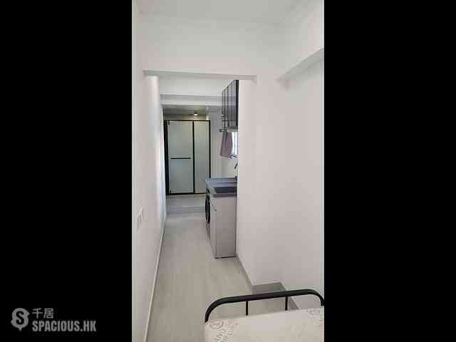 Wan Chai - Golden Jubilee House 06