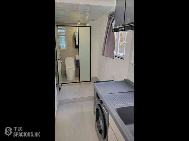 Wan Chai - Golden Jubilee House 12