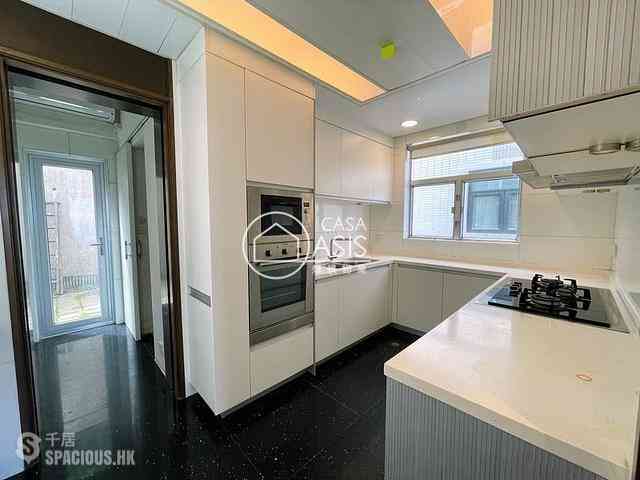 The Peak - Sunshine Villa 03