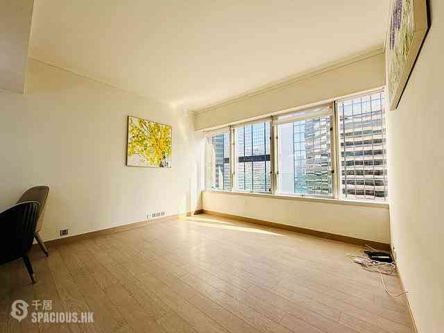 Wan Chai - Convention Plaza Apartments 03