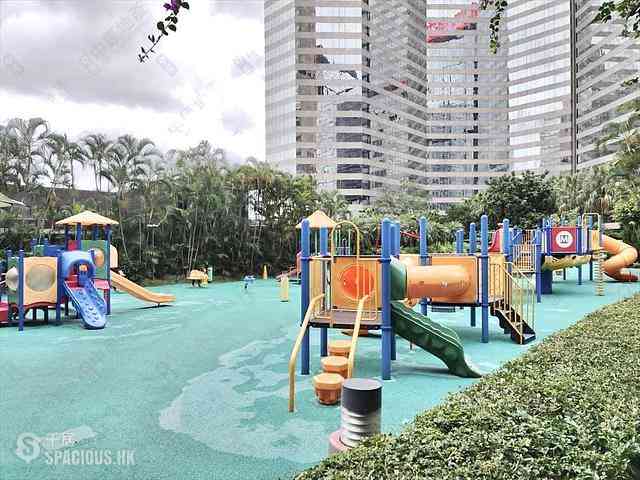 Wan Chai - Convention Plaza Apartments 16