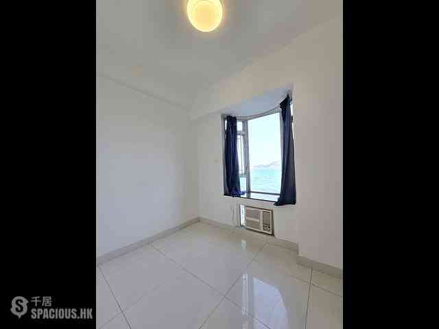 Kennedy Town - Ka On Building 01