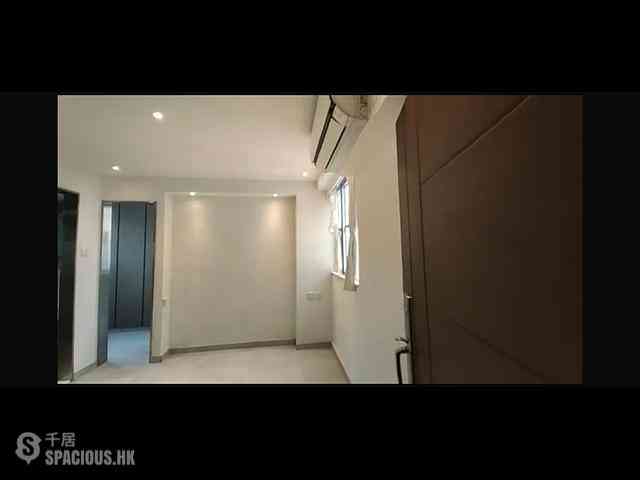 Poho - Universal Building 03