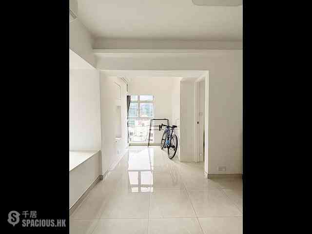 Wan Chai - Manrich Court 01