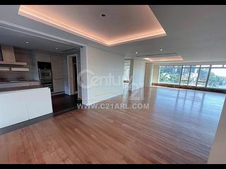 Repulse Bay - The Lily 14