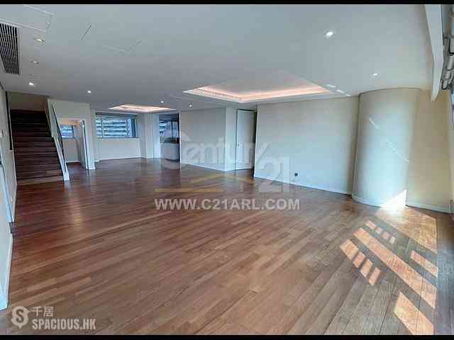 Repulse Bay - The Lily 18
