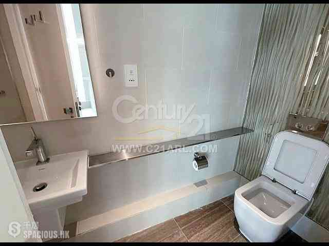 Repulse Bay - The Lily 20