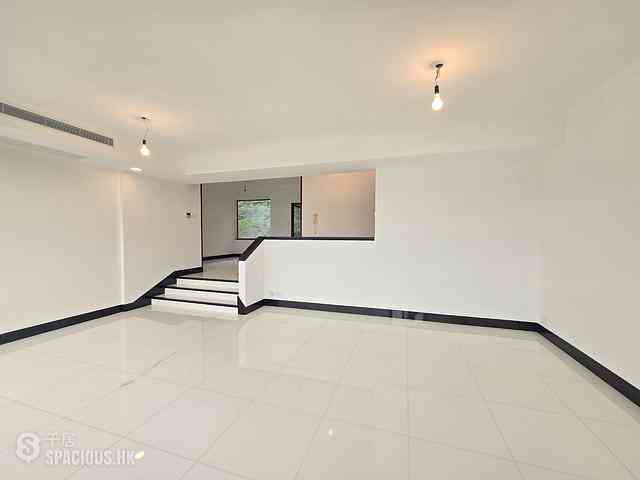 Repulse Bay - Pine Crest 02