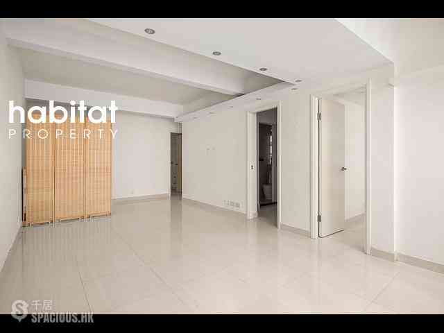 Wan Chai - King Sing Mansion 02