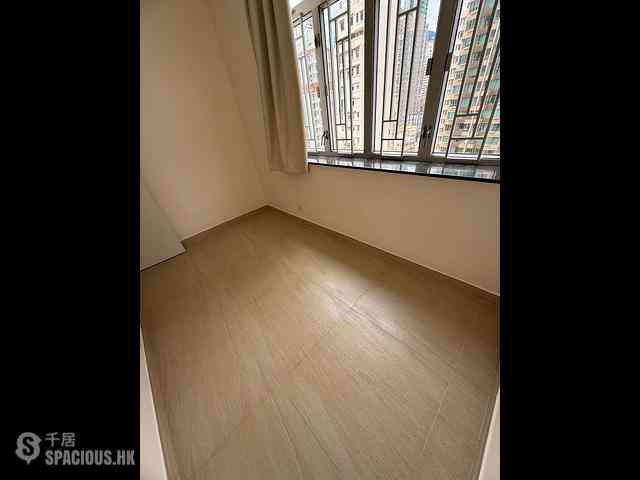 Wan Chai - Antung Building 04