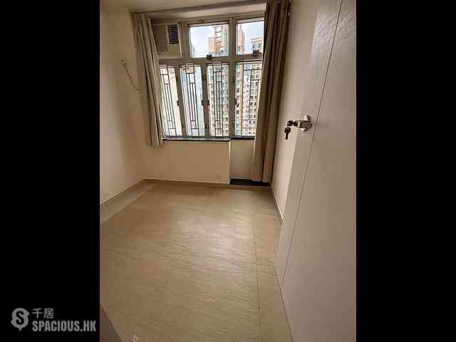 Wan Chai - Antung Building 06