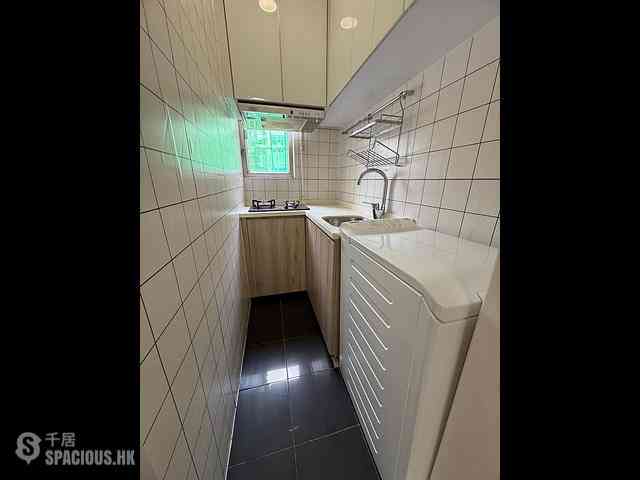 Wan Chai - Antung Building 07
