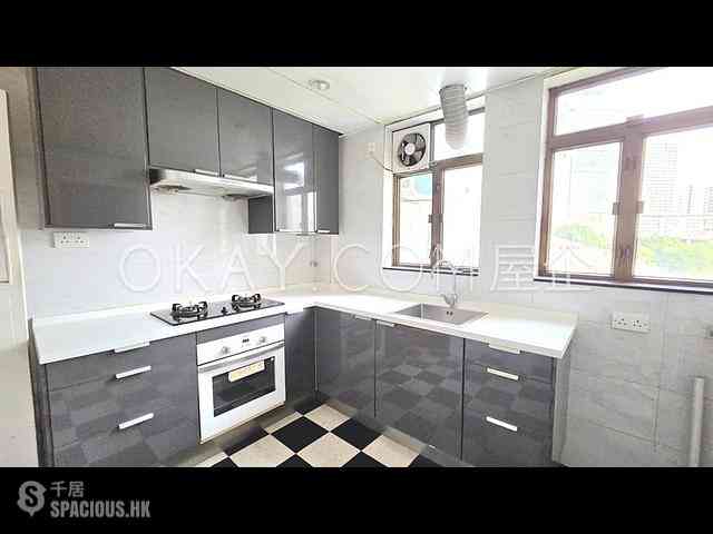 Pok Fu Lam - Four Winds Apartment 11