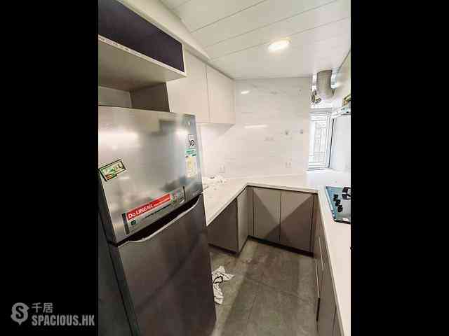 Chai Wan - Greenwood Terrace Block 7 03