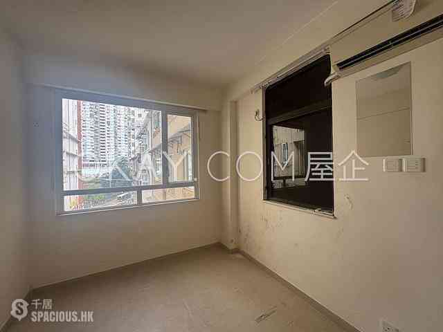Tai Hang - Yik Kwan Villa 18