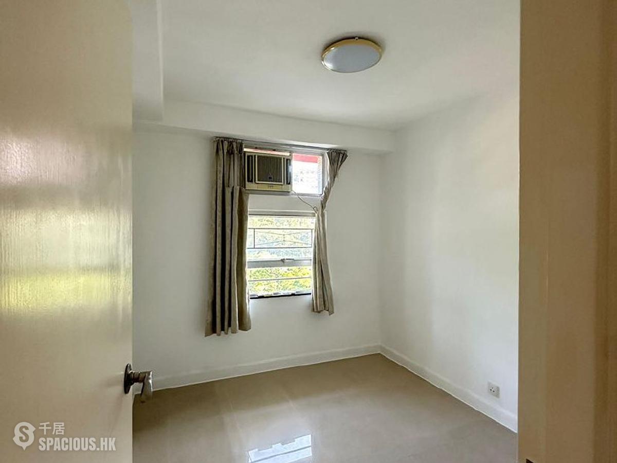 Tai Wai - King Tin Court 01