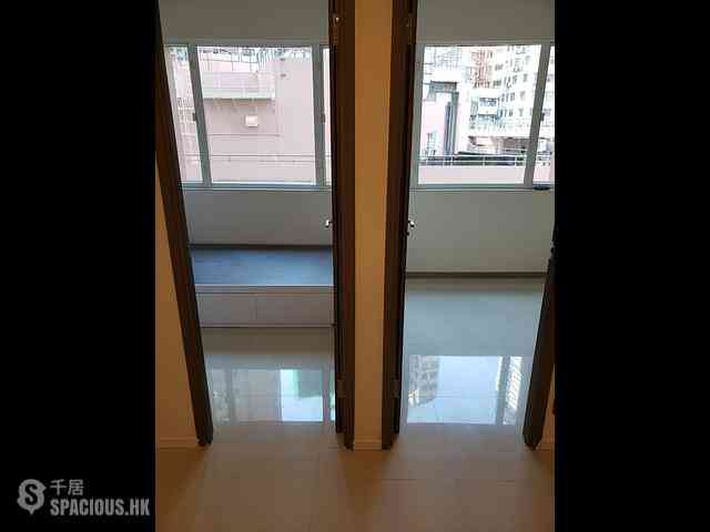 Wan Chai - Wing Tak Building 01