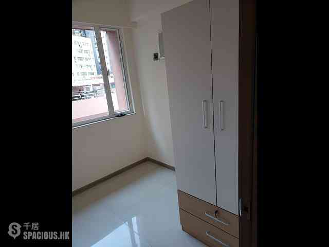 Wan Chai - Wing Tak Building 04