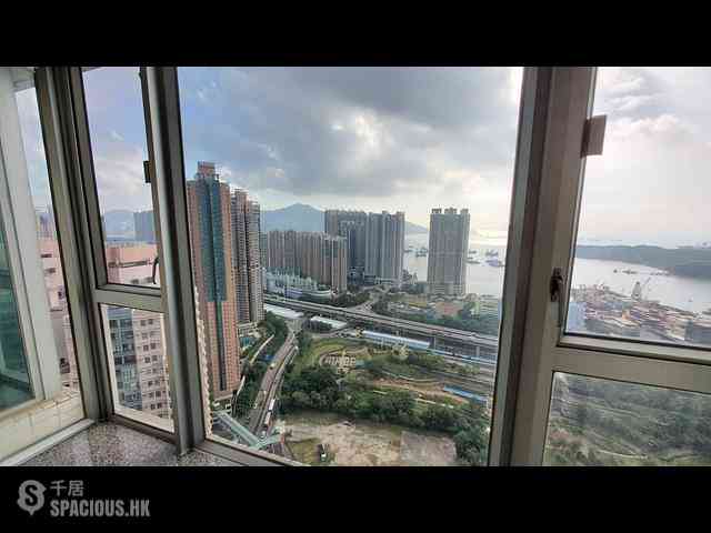 Tai Kok Tsui - Metro Harbour View Phase 1 Block 1 02
