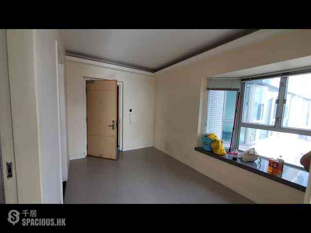 Tai Kok Tsui - Metro Harbour View Phase 1 Block 1 04