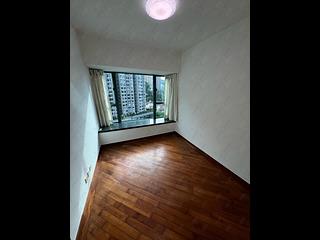 Mid Levels West - 80 Robinson Road 16