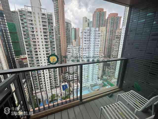 Sai Ying Pun - The Queens 03