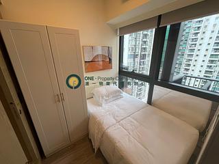 Sai Ying Pun - The Queens 05