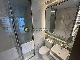 Sai Ying Pun - The Queens 06