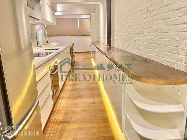Sai Ying Pun - Luen Tak Building 05